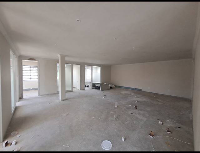 218M² OFFICE TO LET IN CRAIGHALL